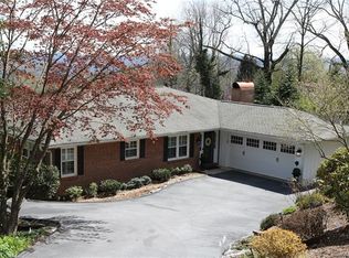 140 South Dr, Laurel Park, NC 28739