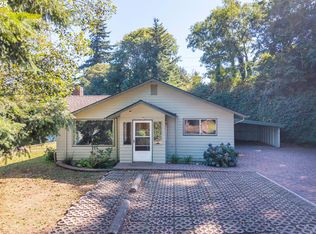 93778 Bay Park Ln, Coos Bay, OR 97420