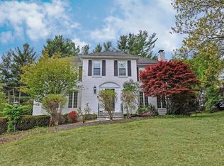 51 Rolling Meadow Dr, Holliston, MA 01746