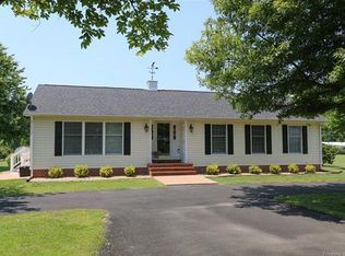 24 Dawsons Dr, Irvington, VA 22480