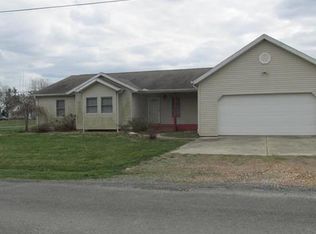 512 Benton St, Mount Olive, IL 62069
