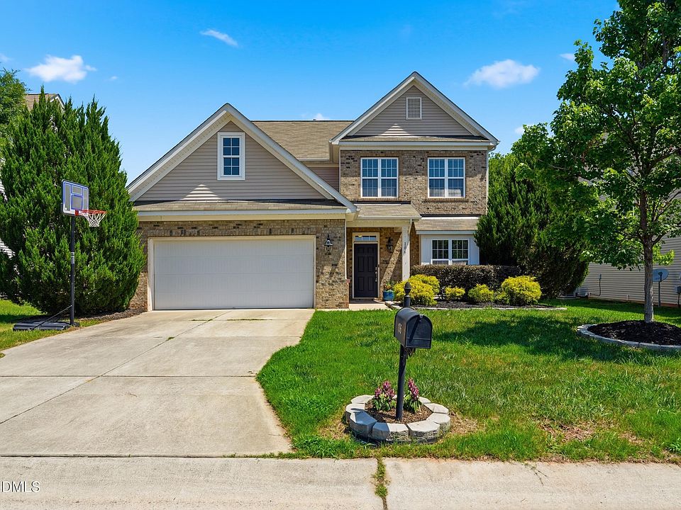 1st image of 106 Holly Blossom Dr