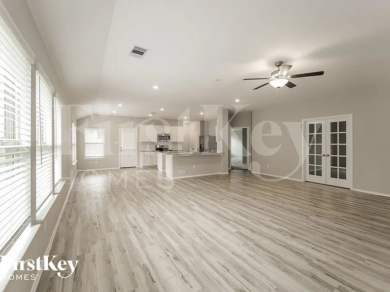 3211 Calla Lily Trl — Photo 4