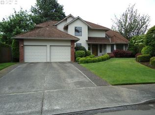 16324 NE San Rafael Dr, Portland, OR 97230