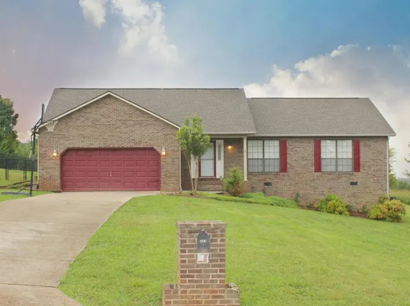 327 S Springview Rd, Maryville, TN 37801