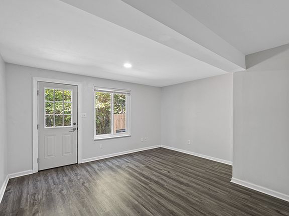 5th image of 7722 Bernadette Ln