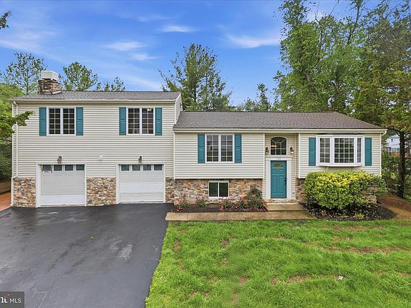 3rd image of 12821 Pinecrest Rd