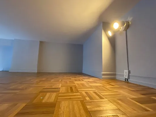 Rented by Beekman Street Realty | media 6