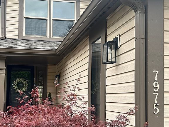 2nd image of 7975 Glen View Dr