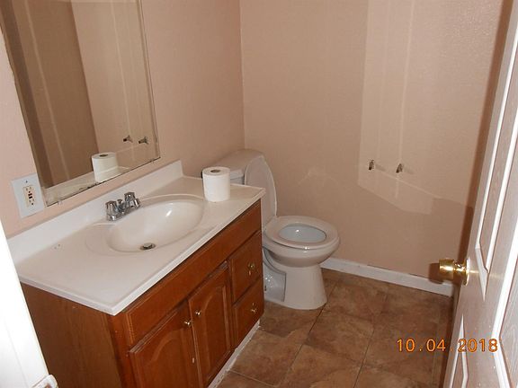 5th image of 1422 S Recreation Ave