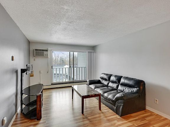4th image of 1601 N Innsbruck Dr NE Unit 260