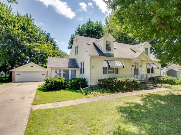 705 Poplar St, Jerseyville, IL 62052