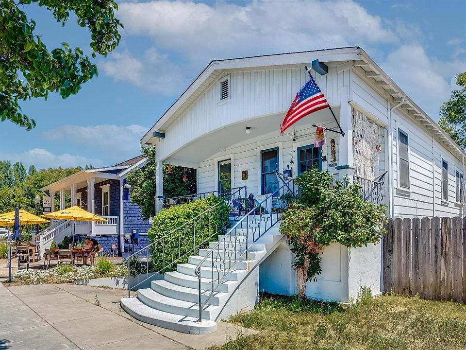 611 1st St Napa Ca 94559 Mls 321072419 Zillow