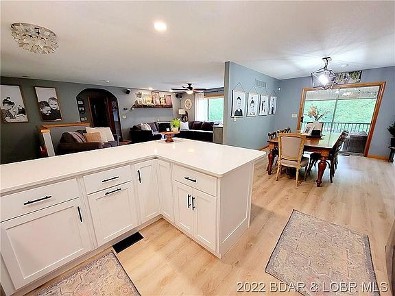3rd image of 151 Persimmon Ln