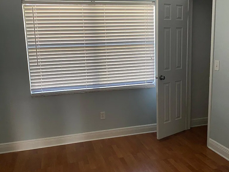 10803 Fairfield Village Dr — Photo 12