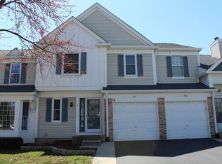 41 Crab Tree Dr, Westmont, IL