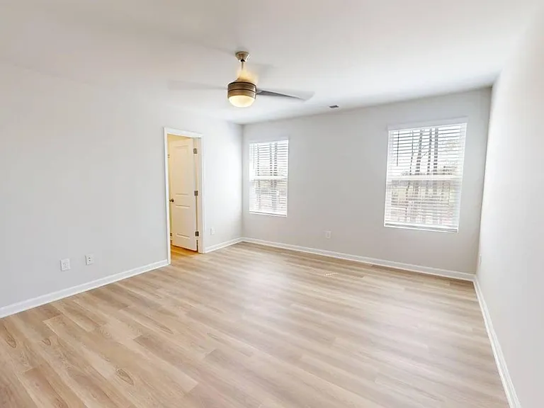 Quinn Residences at Snapping Shoals — Photo 45