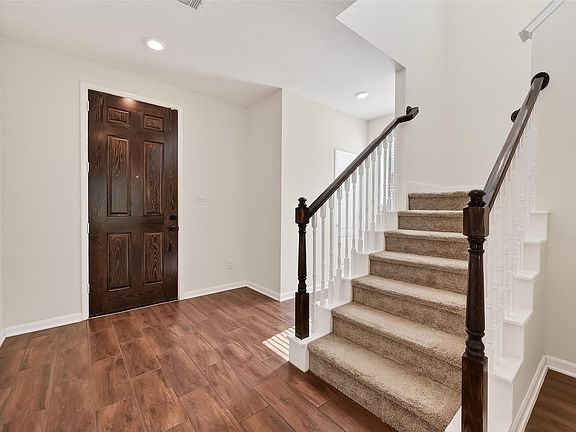 5th image of 2107 Parnevik Pl