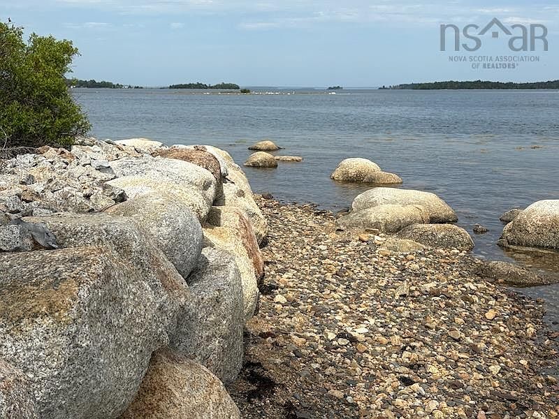 1st image of 195 Beach Point Rd