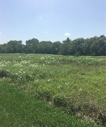 5th image of 1099 Eagle Lake Dr