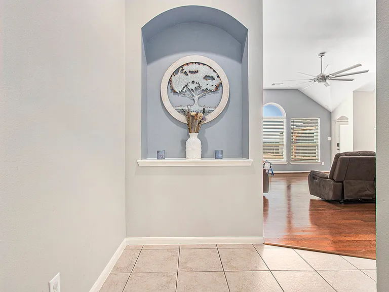 5741 Emerald Brook Ln — Photo 8