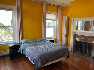 14 Salisbury Rd #14, Newton, MA 02458