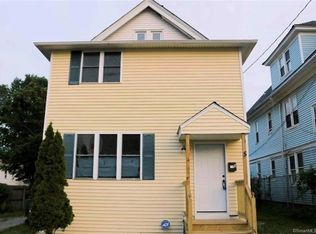 5 Yarrington Ct, Bridgeport, CT 06607