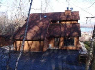 575 Hiawatha Hls, Dakota, MN 55925