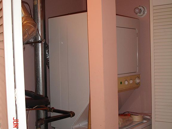5th image of 6255 N Oakley Ave