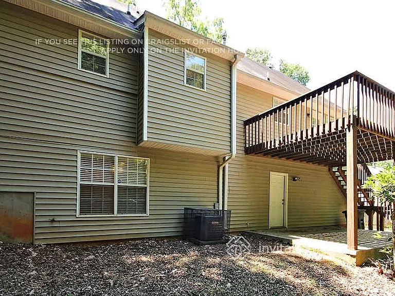 2190 Hampton Trl SE — Photo 17