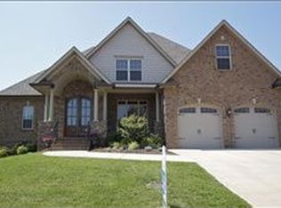 136 Covey Rise Cir, Clarksville, TN 37043