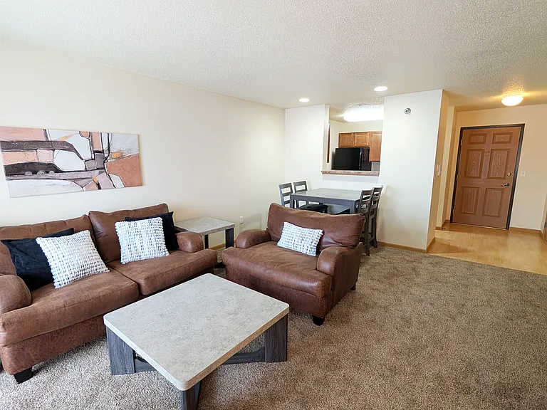 Amber Ridge Apartments — Photo 10