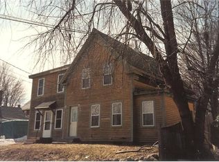 9 Cross St, Hillsboro, NH 03244