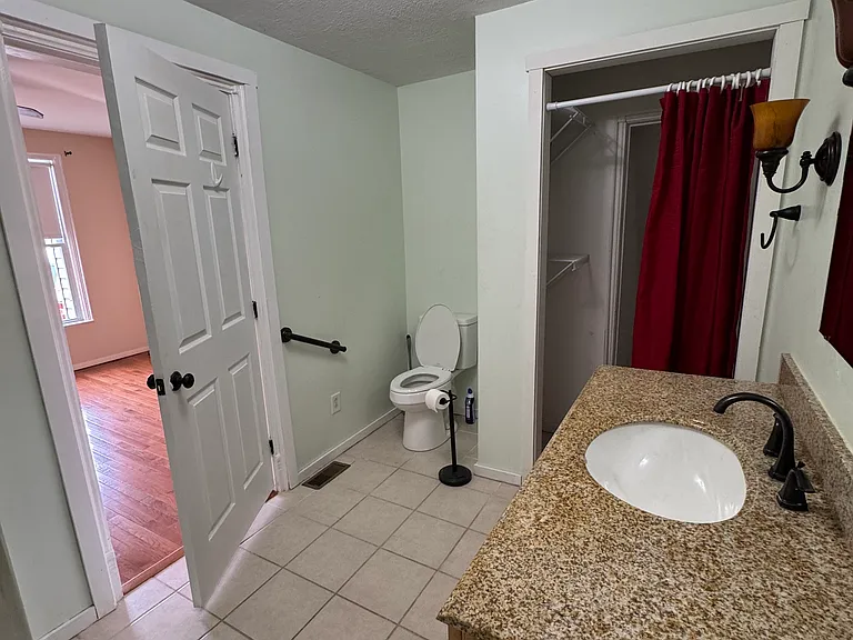 218-220 Lafayette St #220-1 — Photo 17