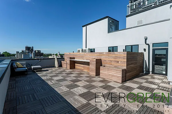 Rented by Evergreen Apartments BK | media 54