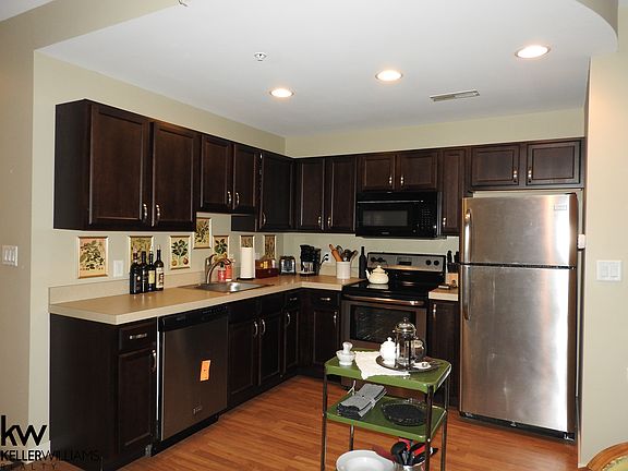 4th image of 1001 O St APT 203