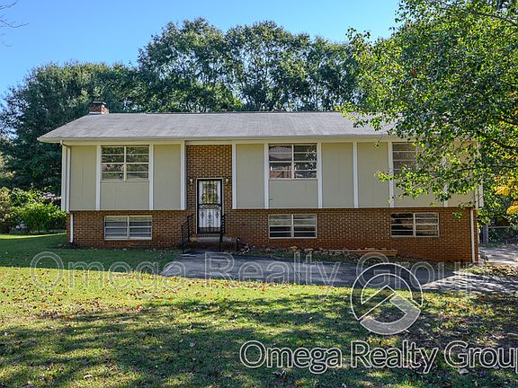 2nd image of 1033 Old Mill Rd