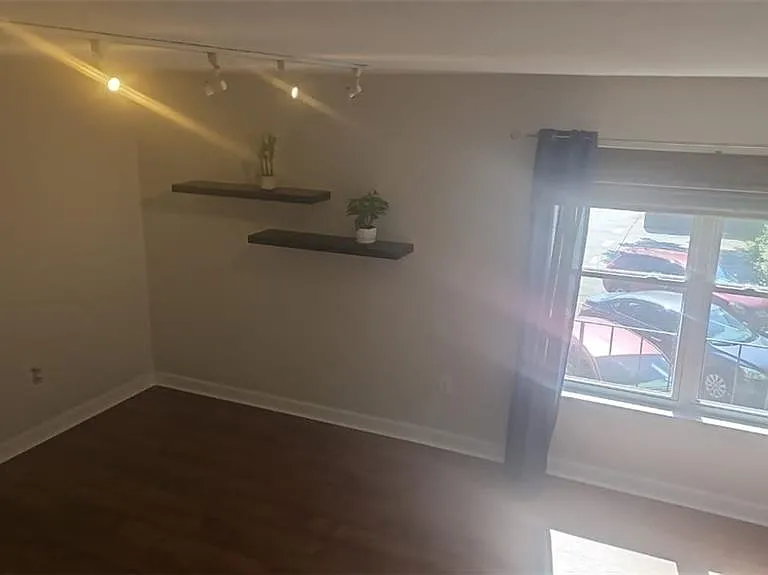 222 London Ave #218 — Photo 11