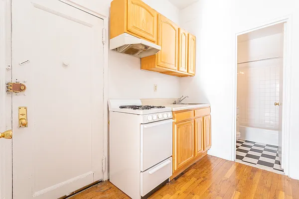 Rented by Compass | media 4