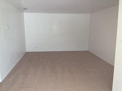 2nd image of 136 Elizabeth Rd APT 118