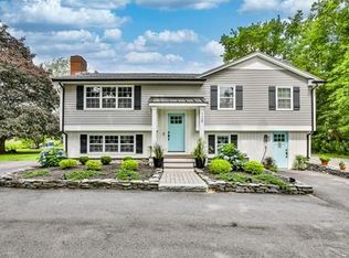 128 Ferry Rd, Salisbury, MA 01952