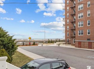 130 Beach 123 St, Rockaway Park, NY 11694