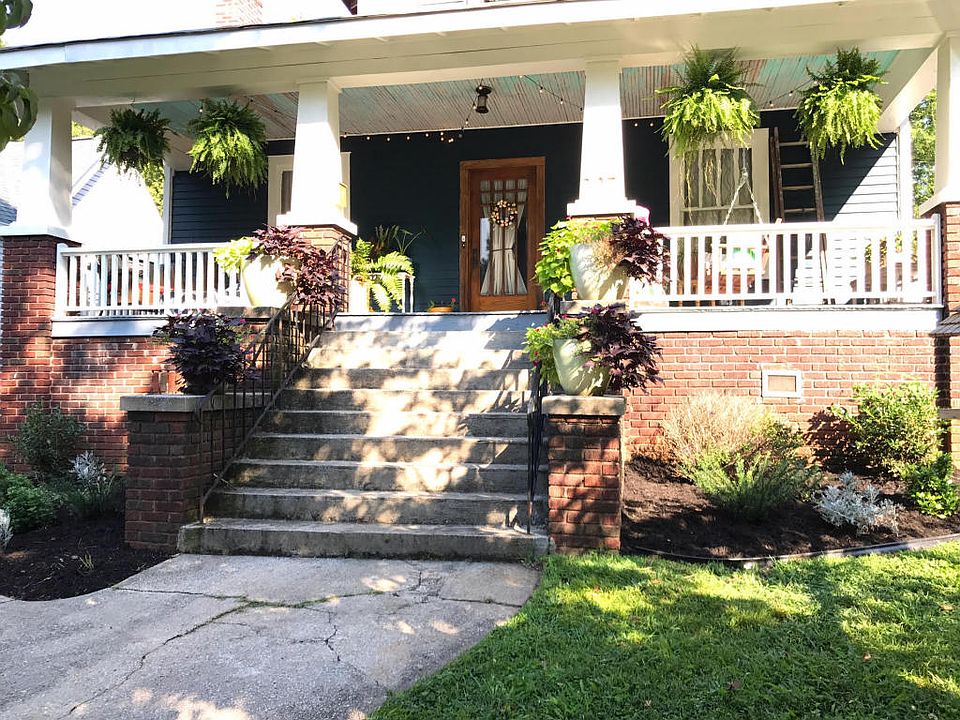 1st image of 207 E Oklahoma Ave