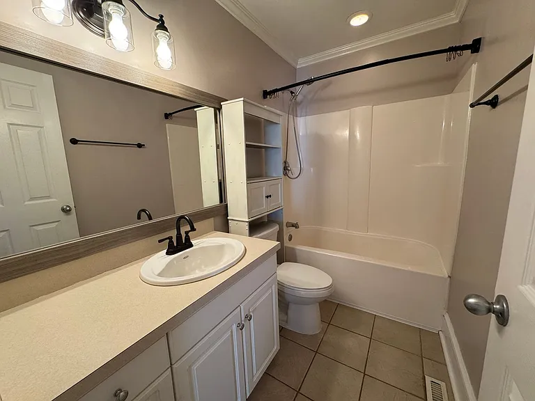 108 Morris Ave — Photo 12