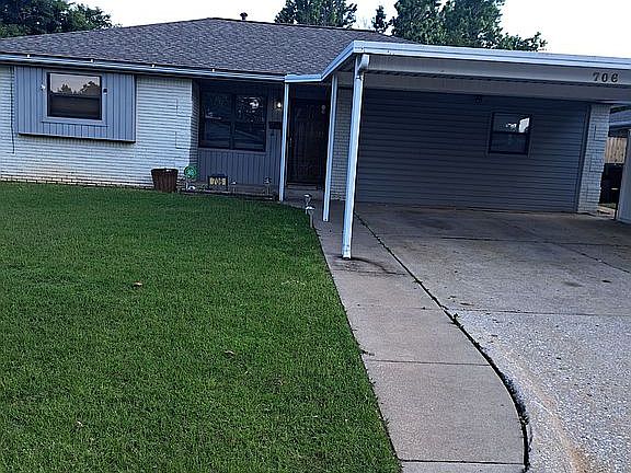 5th image of 706 Crestmoor Dr