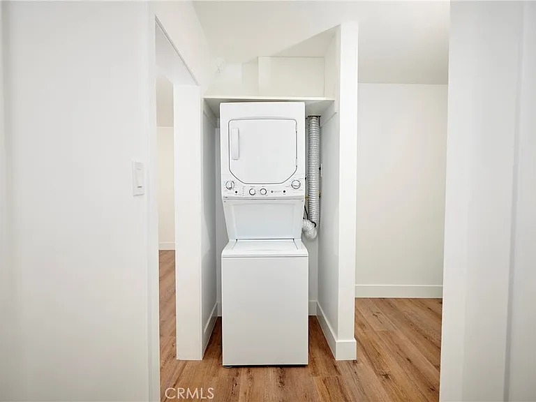 728 Euclid St #B — Photo 11