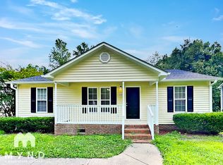 200 Dulcimer Ln, Zebulon, NC 27597