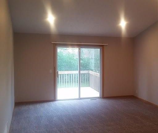 2nd image of 7125 Glen Creek Dr SE