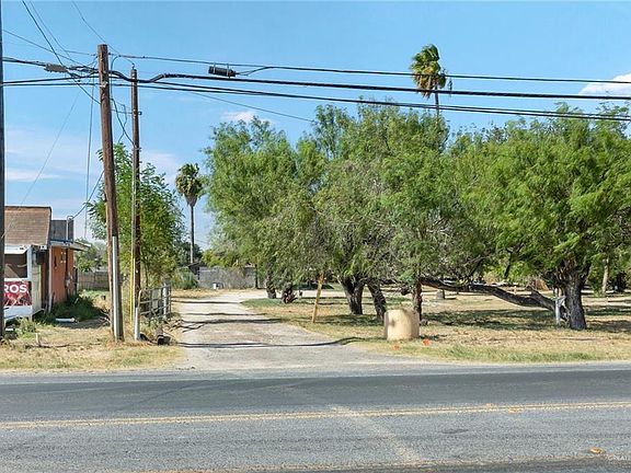 4th image of 2210 Five Mile Line Rd