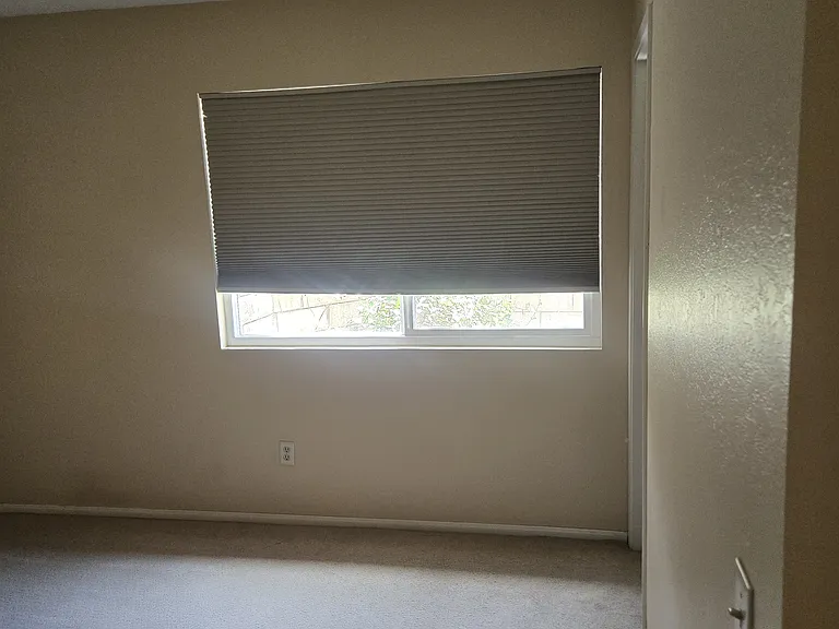 2150 Catalpa Ct — Photo 22